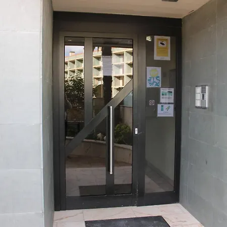 Beautiful With Big Terrace And Parking Apartmán *